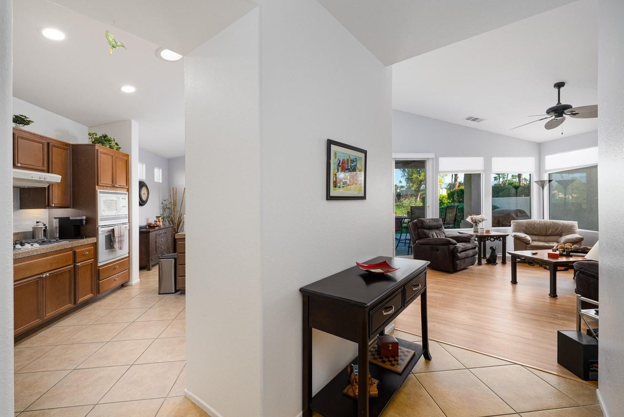 67636 S Natoma Dr - Photo 4 of 34