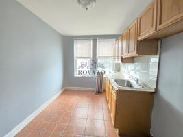 featured image of 39-41 Fabyan Pl #7