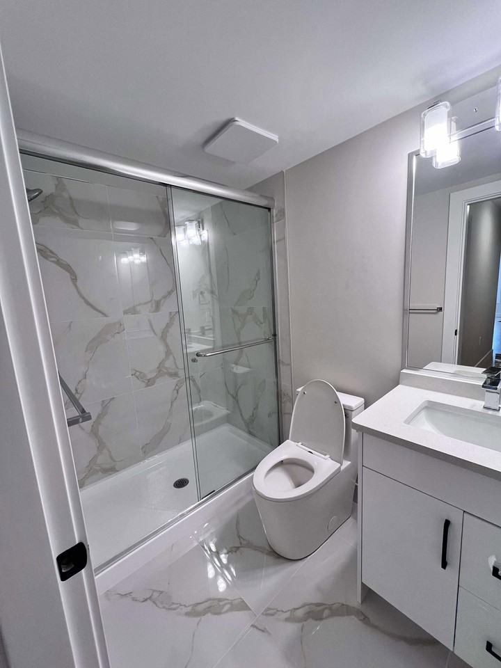 16632 18A Avenue - Photo 6 of 9