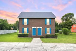 608 Bethpage Rd - Photo 1 of 1