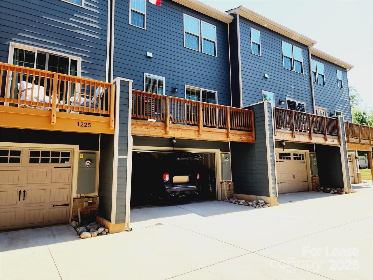 1229 Queen Lyon Court - Photo 2 of 26