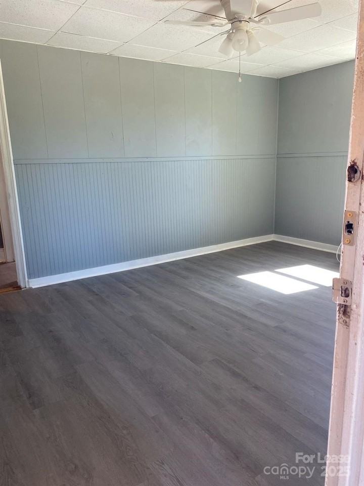 327 39th Street Place Southwest - Photo 3 of 21