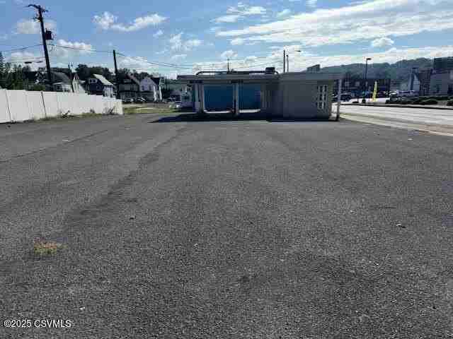 100 N 4th St - Photo 3 of 9