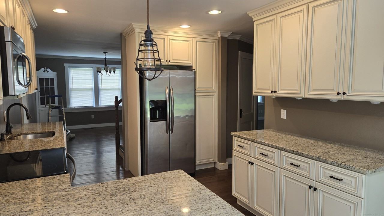 337 Wheeler Rd - Photo 5 of 24