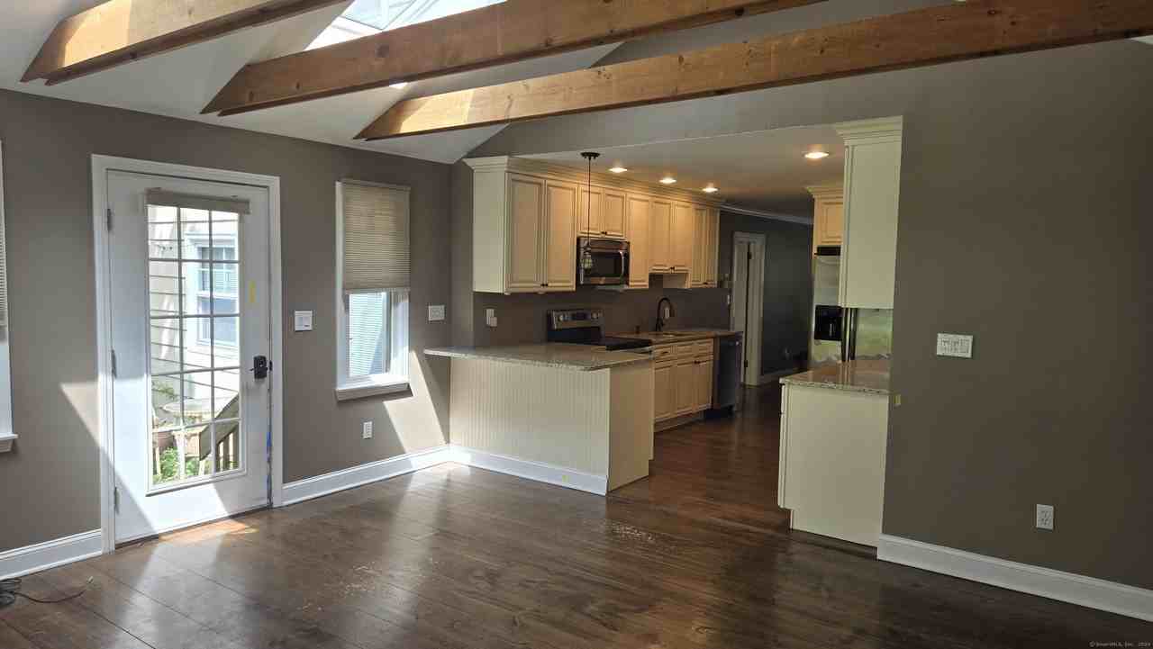 337 Wheeler Rd - Photo 7 of 24