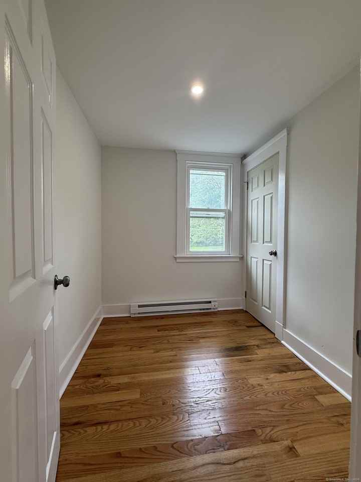 30 Olds Street - Photo 3 of 18