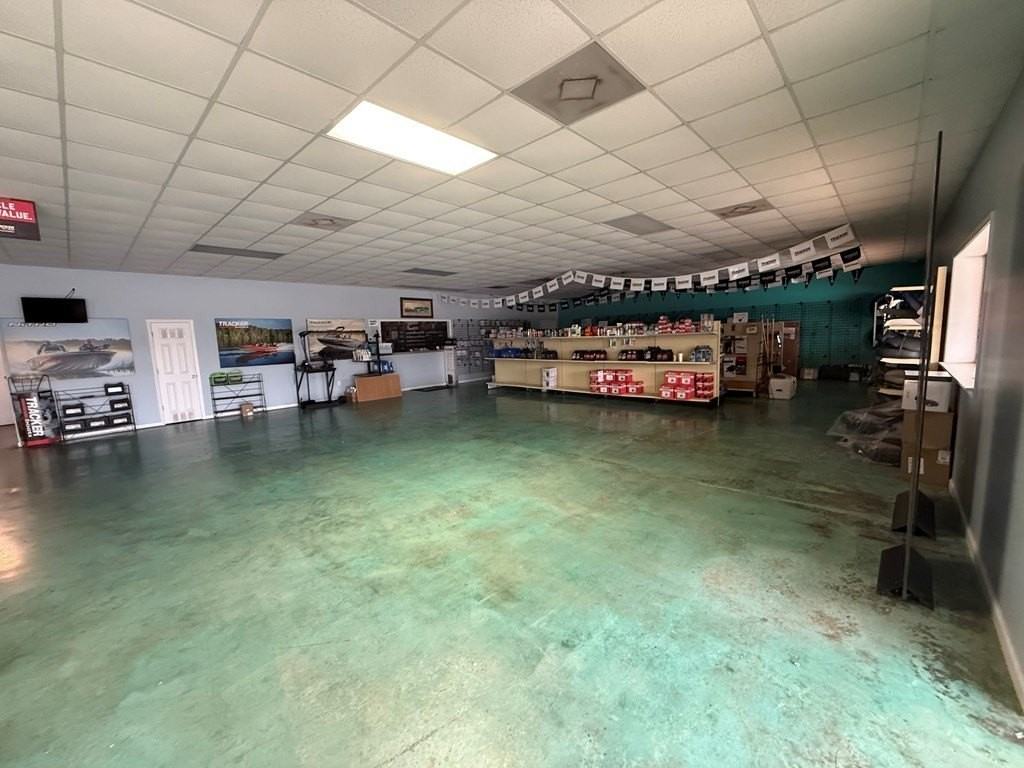 7860 Eddins Rd - Photo 3 of 8