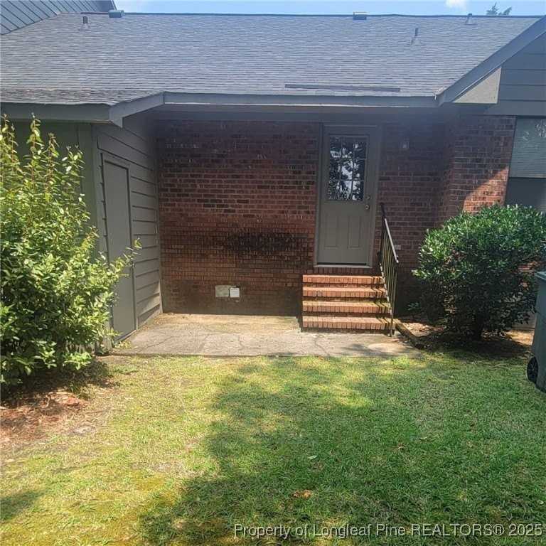 131 Villa Dr - Photo 2 of 32