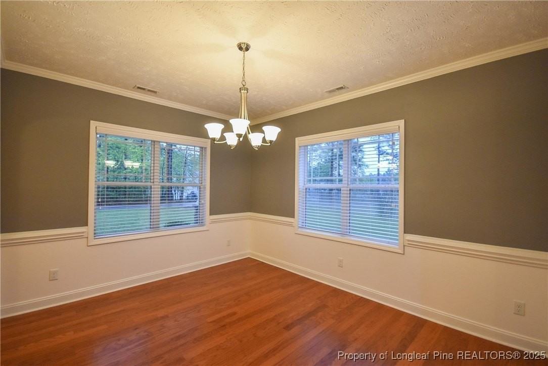 24 Nassau Ln - Photo 7 of 39