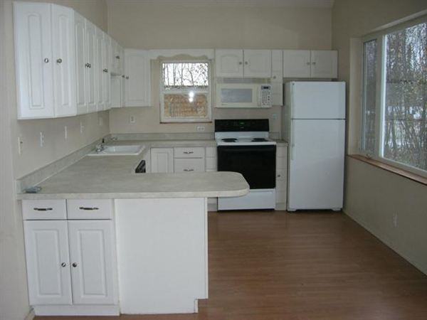 12753 Birch Rd - Photo 3 of 9