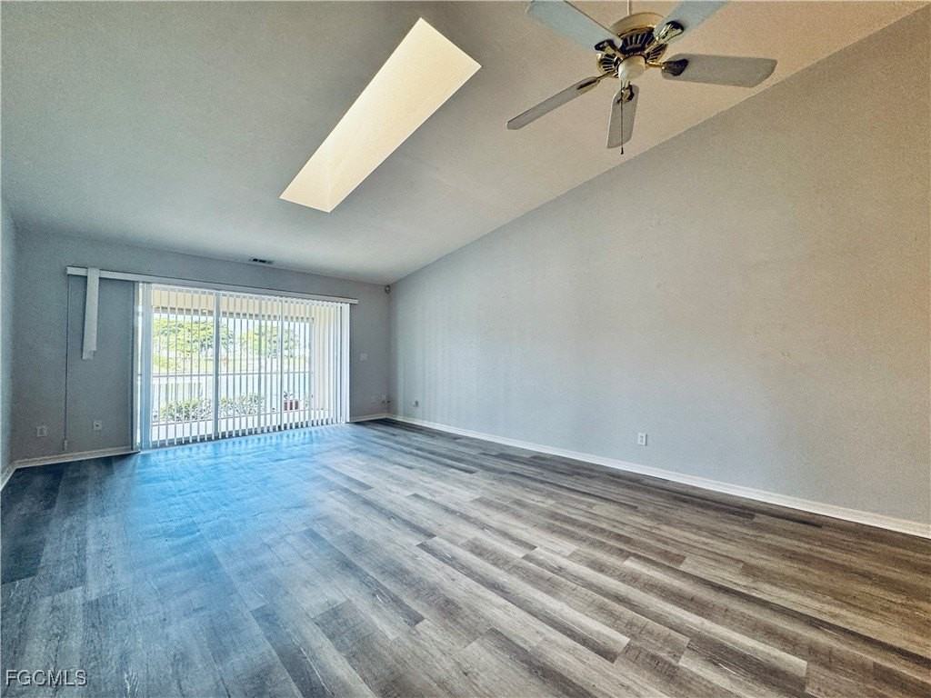 1320 Se 6th Ave - Photo 2 of 50