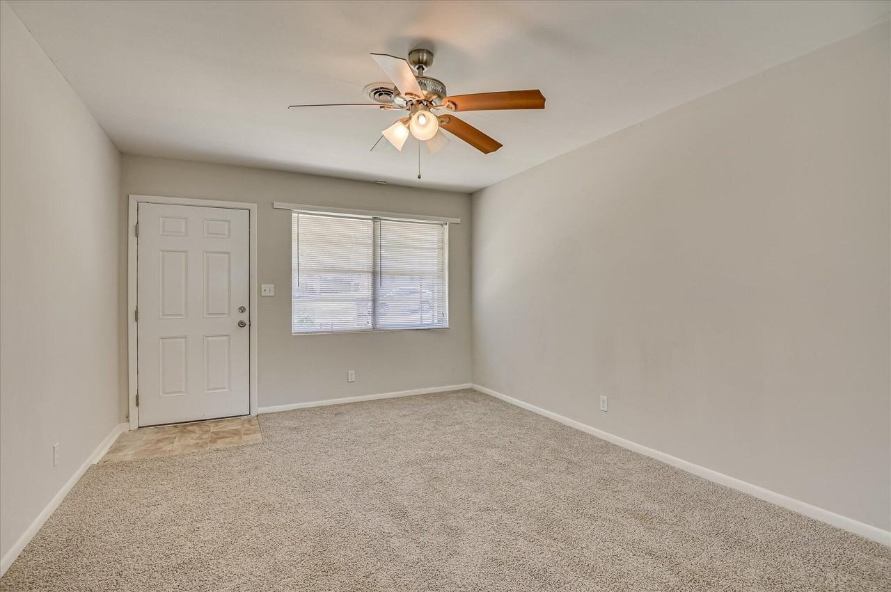 3608 Alene Cir - Photo 6 of 31