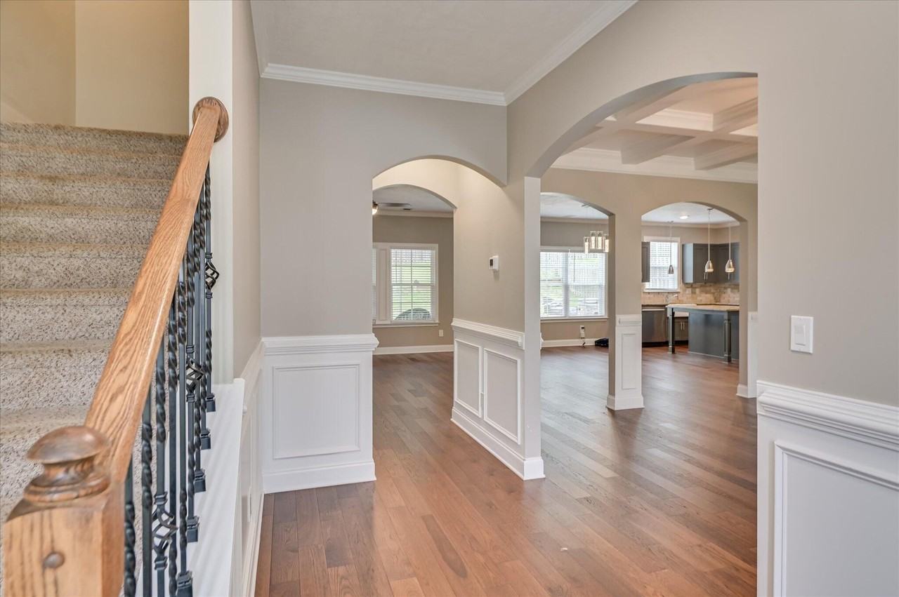 108 Blazing Creek Ct - Photo 5 of 32