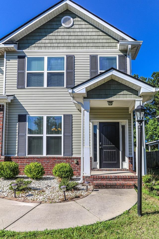 479 Sebastian Dr - Photo 4 of 50