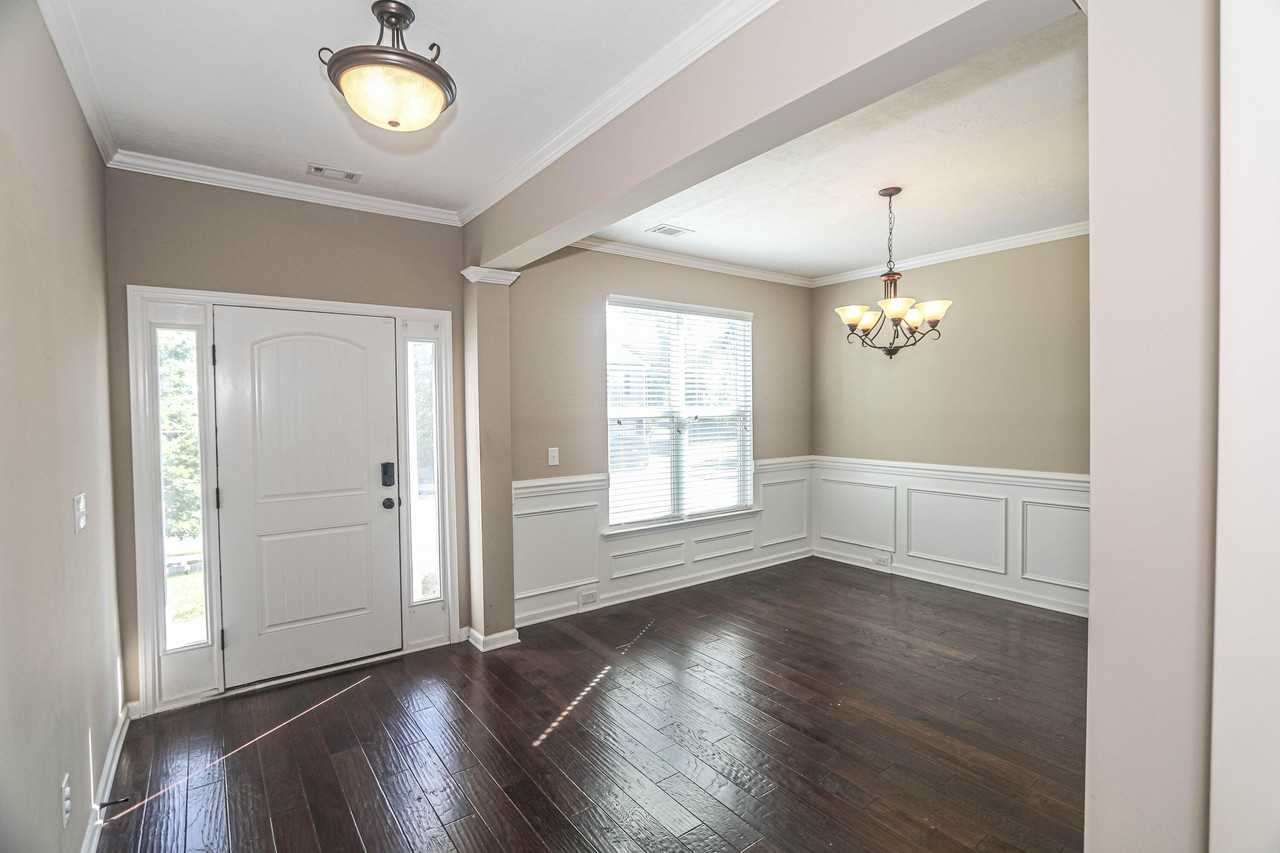 479 Sebastian Dr - Photo 7 of 50