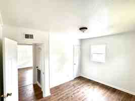 featured image of 532 Hampton Ave Nw