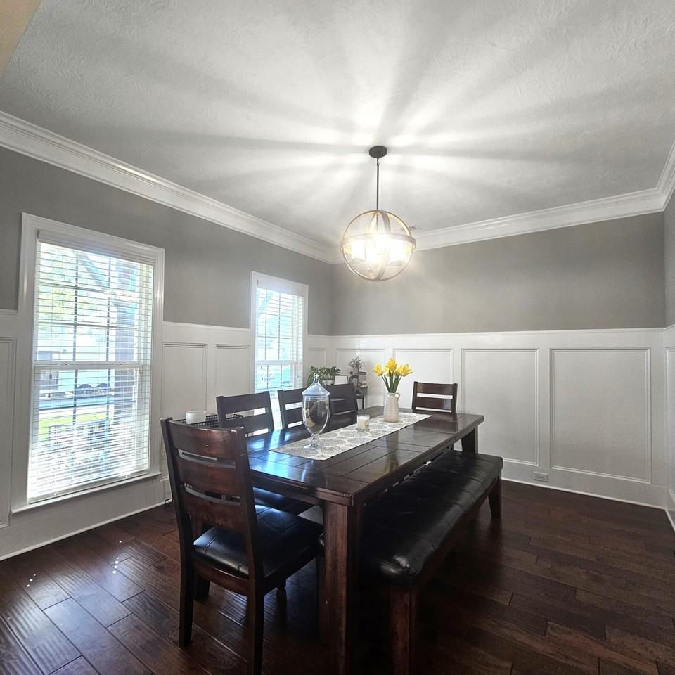 821 Herrington Dr - Photo 2 of 26