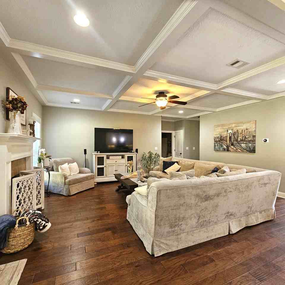 821 Herrington Dr - Photo 7 of 26