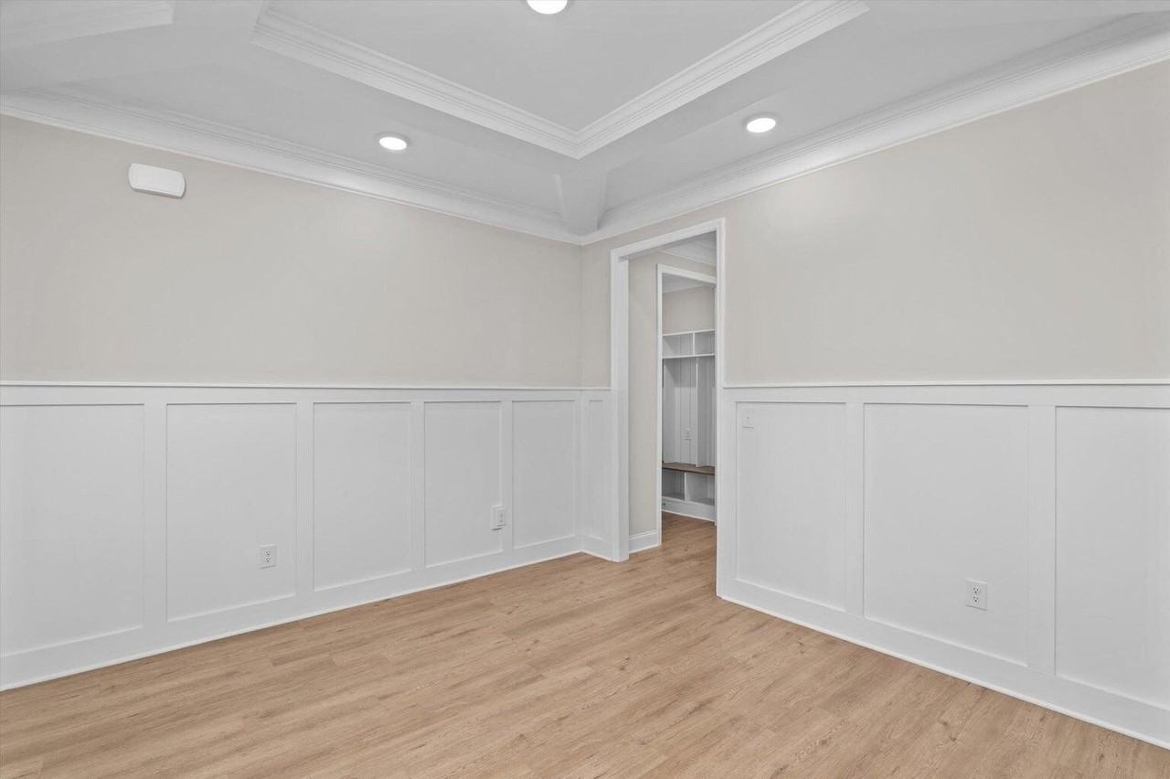 616 Hope St - Photo 7 of 38