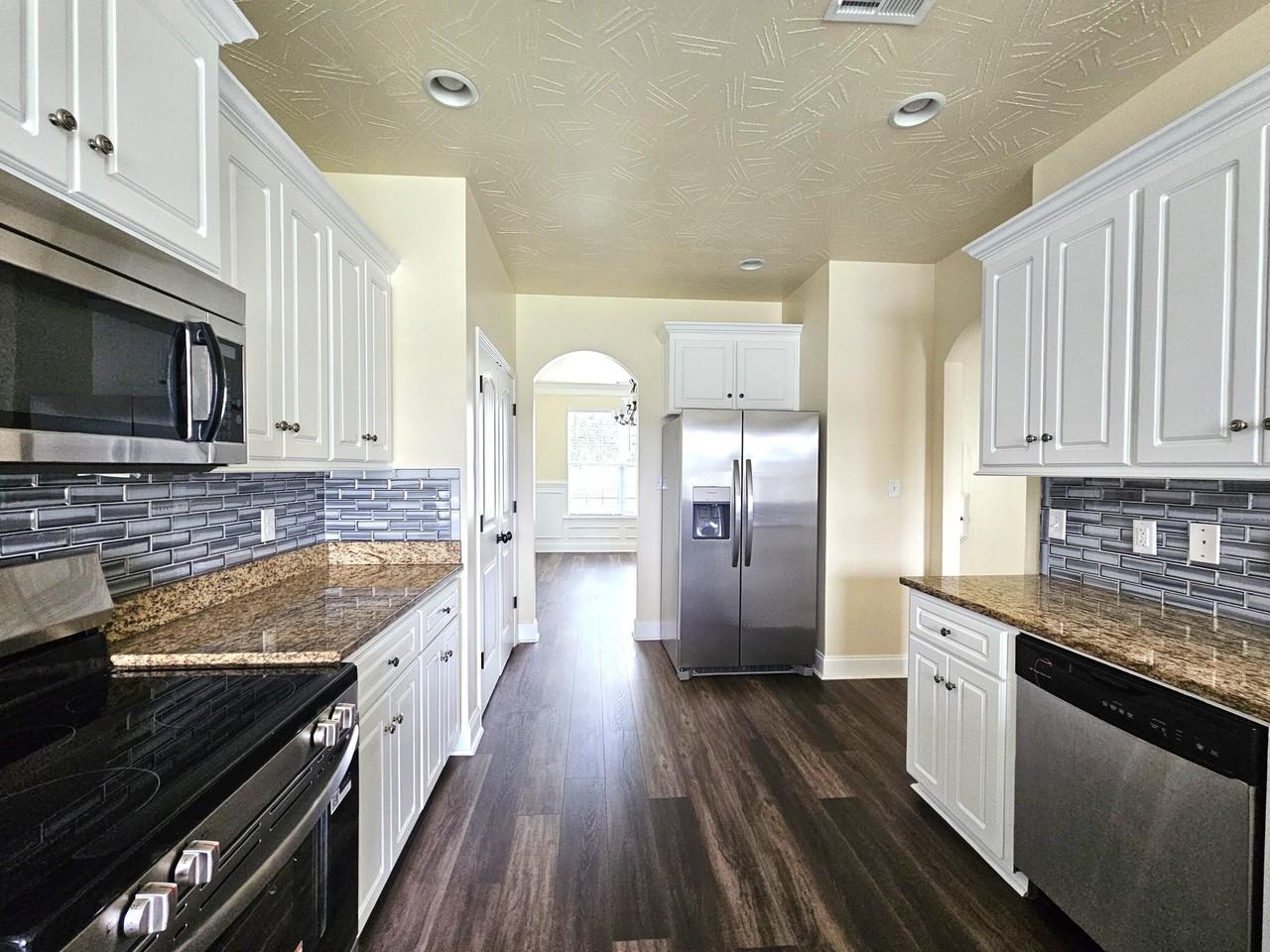 3019 Kilknockie Dr - Photo 7 of 30