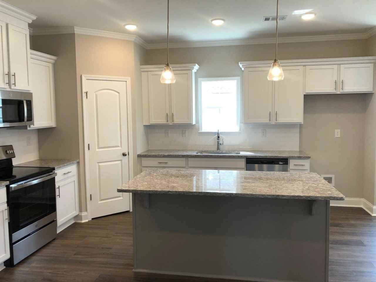 246 Andrews Ln - Photo 3 of 17