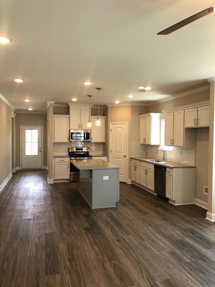 246 Andrews Ln - Photo 4 of 17