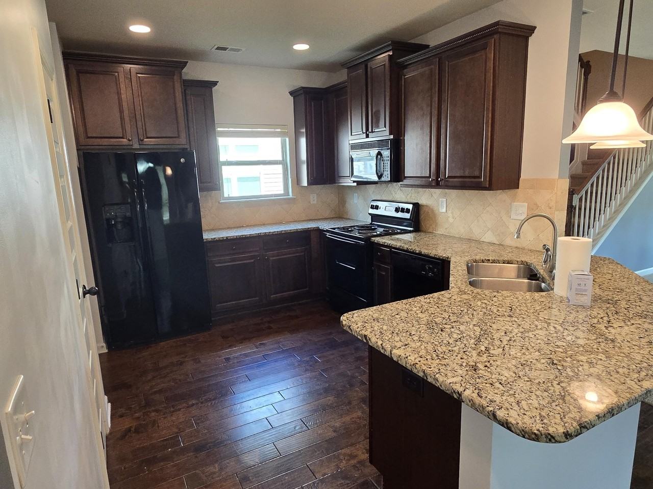 4416 Grove Landing Dr - Photo 7 of 25