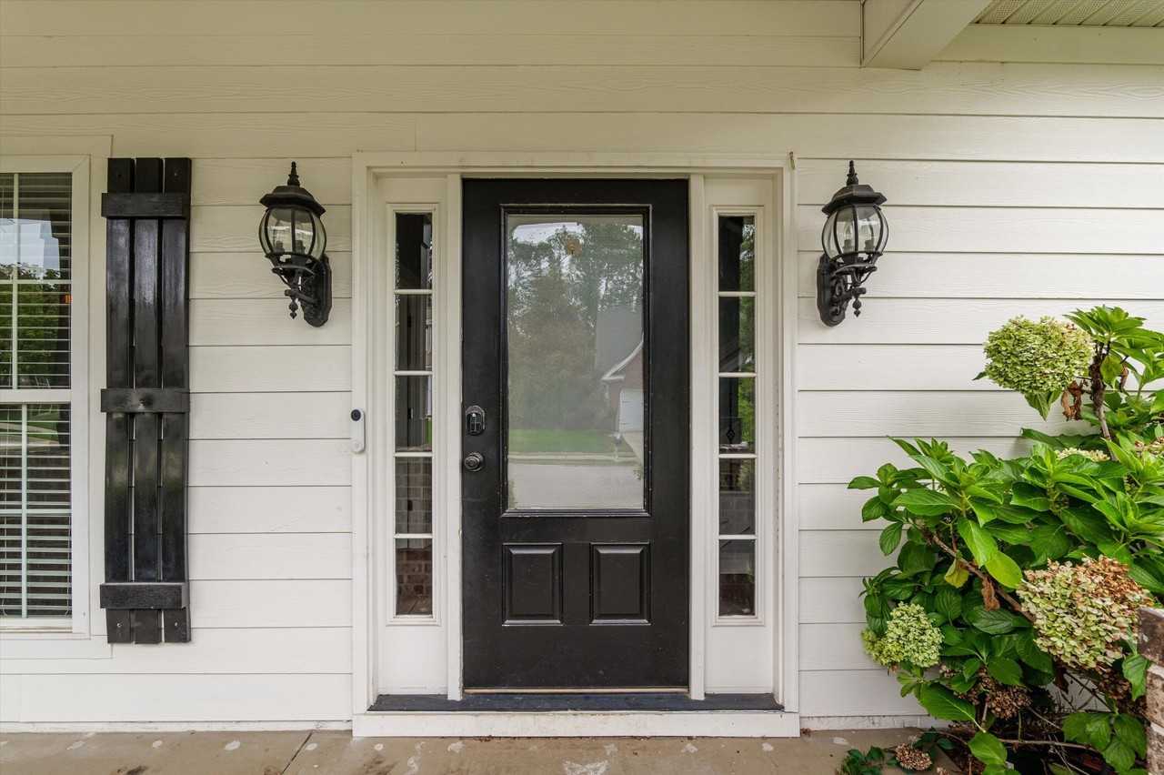 4117 Chastain Dr - Photo 6 of 50