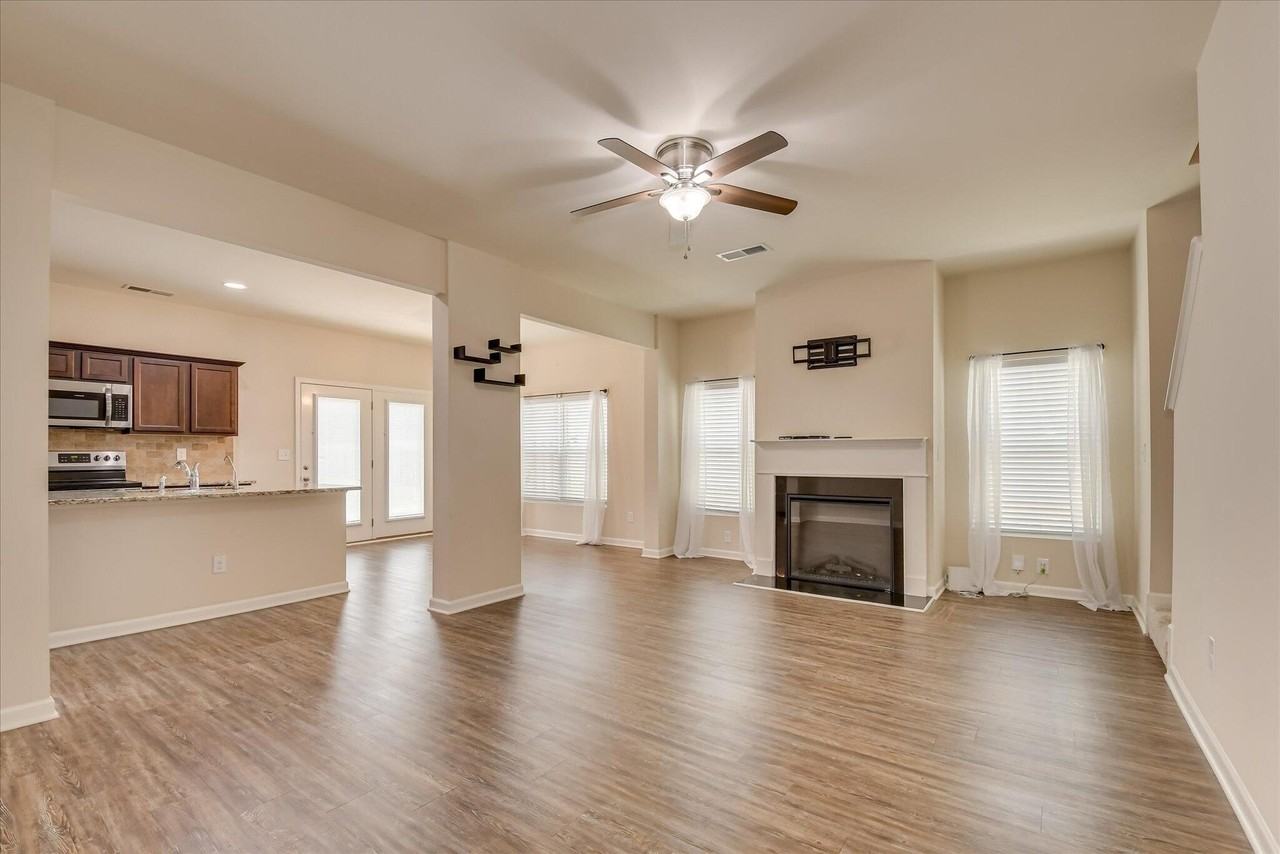 287 Claudia Dr - Photo 7 of 38