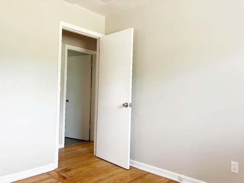 506 Weed St - Photo 6 of 11