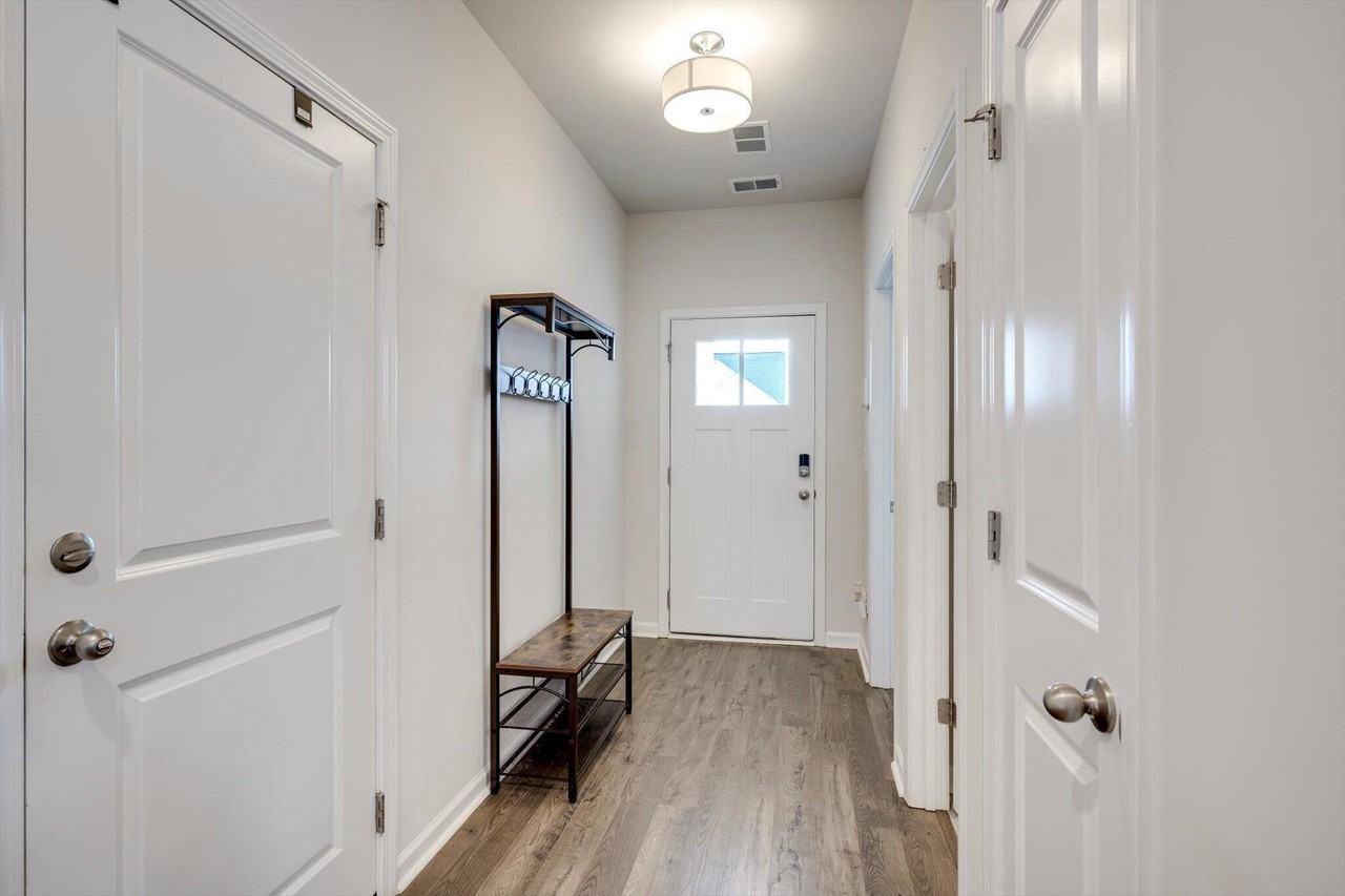 6383 Whirlaway Rd - Photo 2 of 32