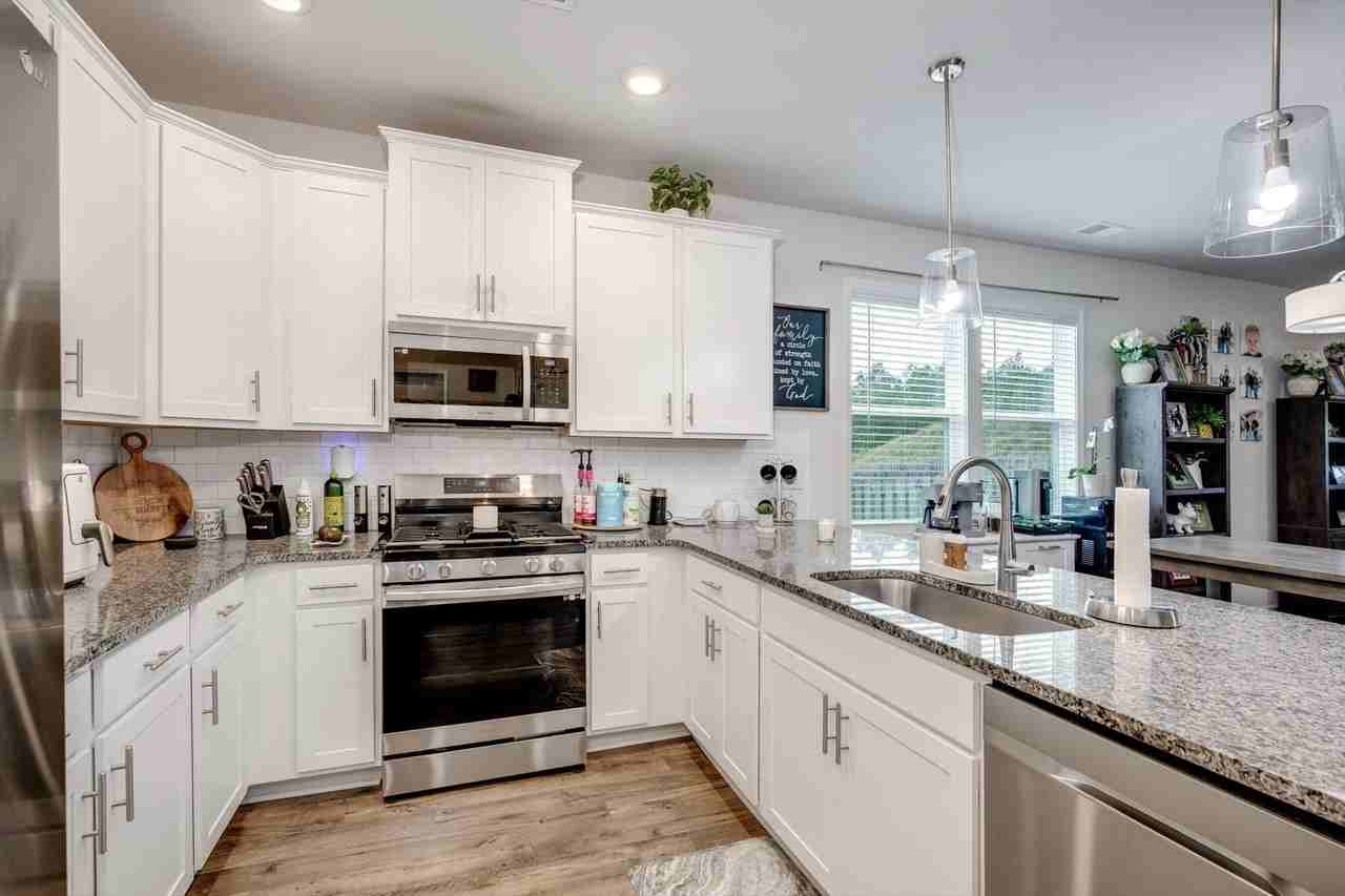 6383 Whirlaway Rd - Photo 4 of 32