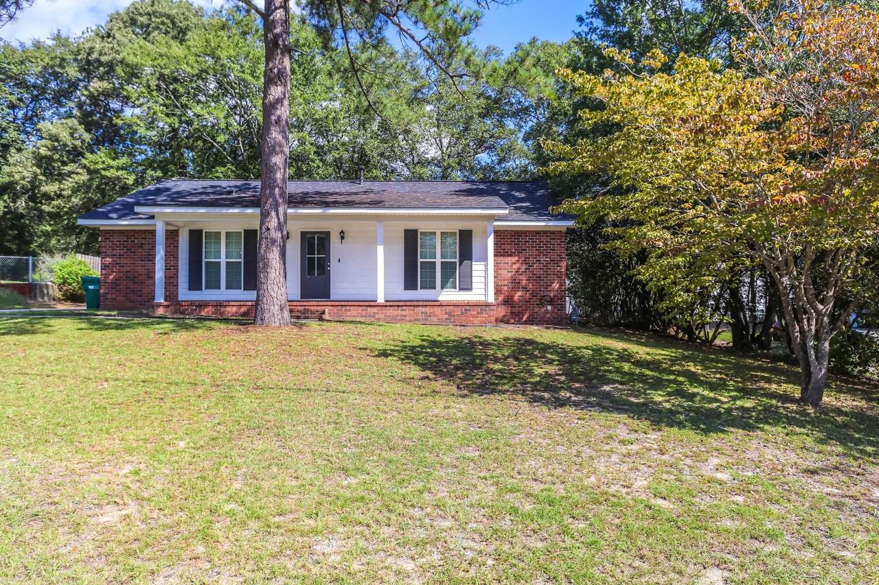 913 N Willowick Dr - Photo 3 of 45