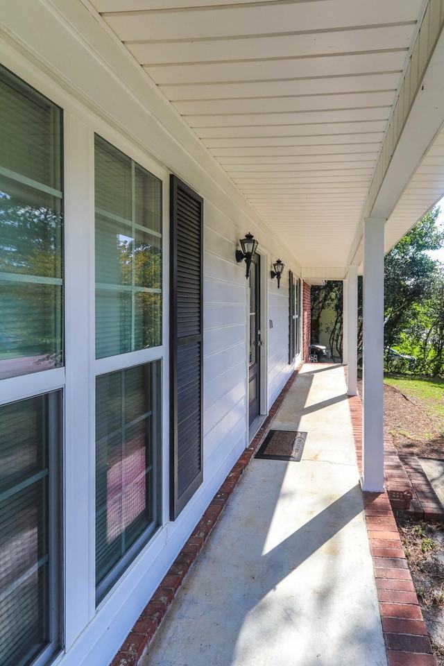 913 N Willowick Dr - Photo 5 of 45