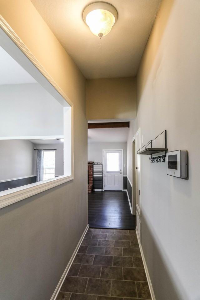 913 N Willowick Dr - Photo 7 of 45