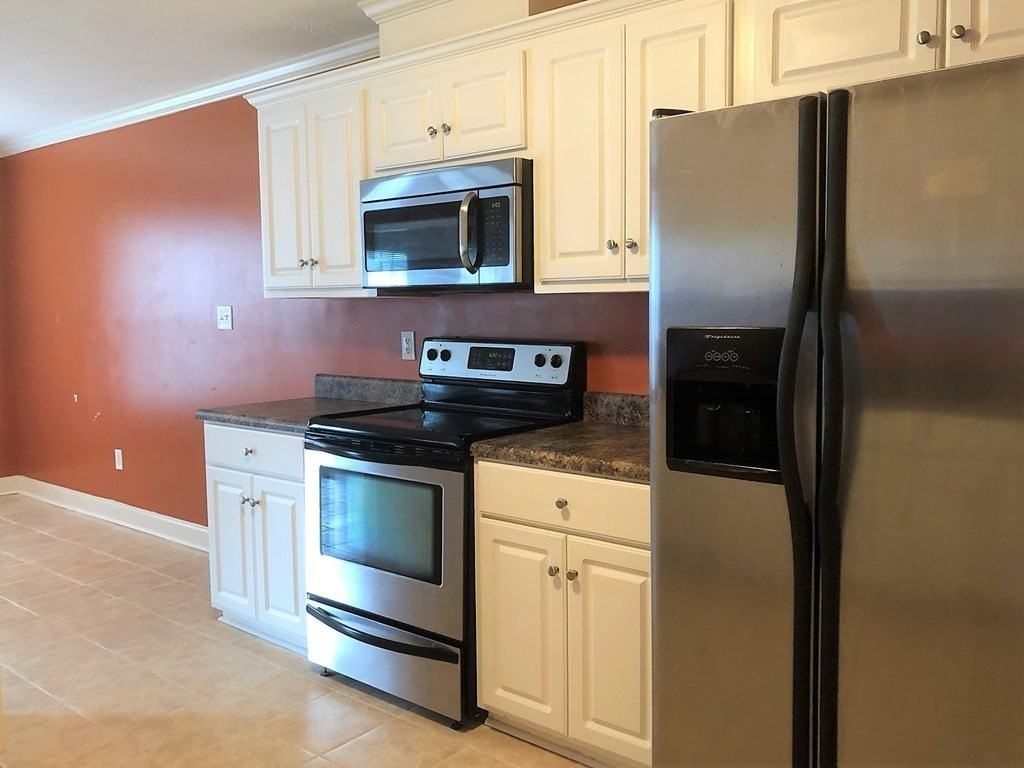 3012 Brockham Ct - Photo 5 of 18