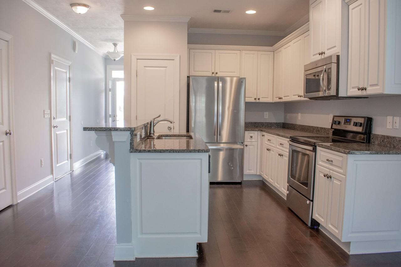 1045 Glenhaven Dr - Photo 7 of 25