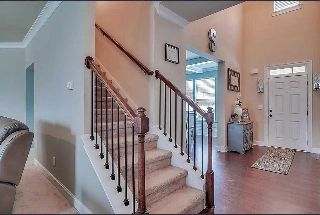 9032 Battle Ct - Photo 6 of 25