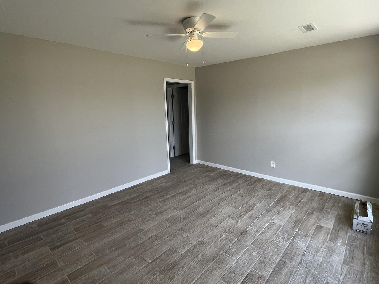 486 Metz Dr - Photo 3 of 17