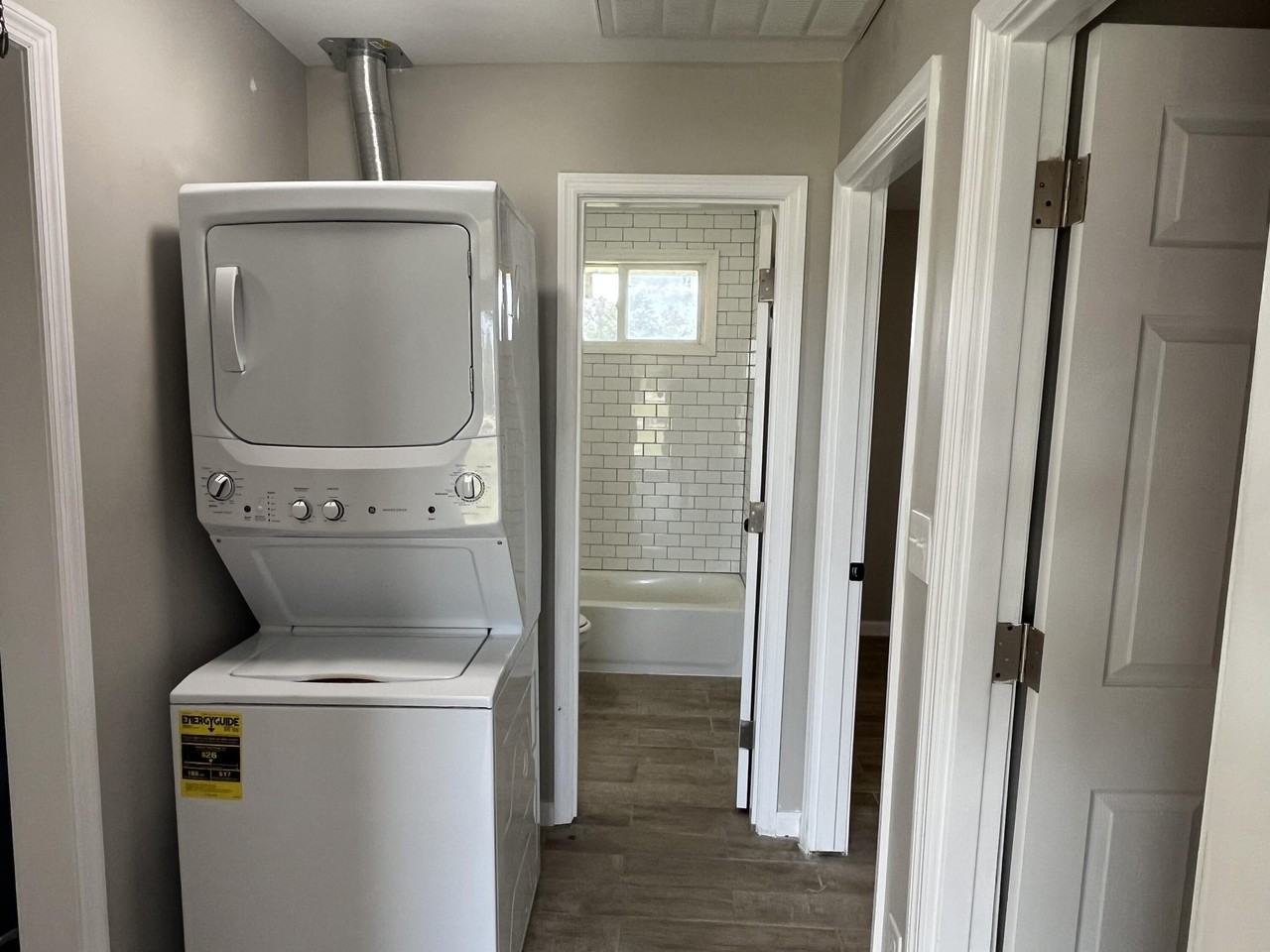 486 Metz Dr - Photo 6 of 17