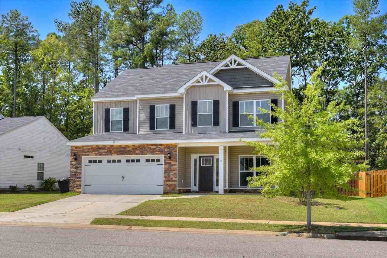 1232 Gregory Landing Dr - Photo 3 of 44