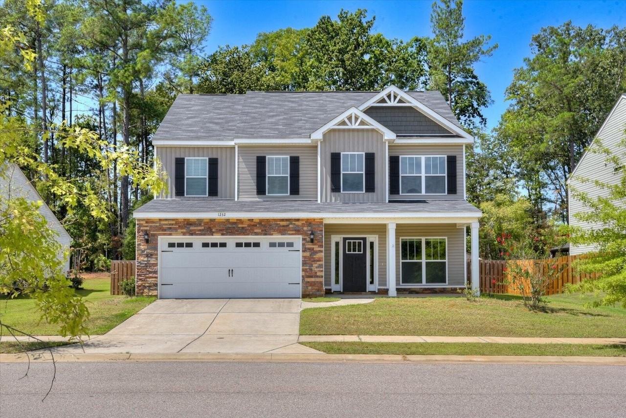 1232 Gregory Landing Dr - Photo 4 of 44