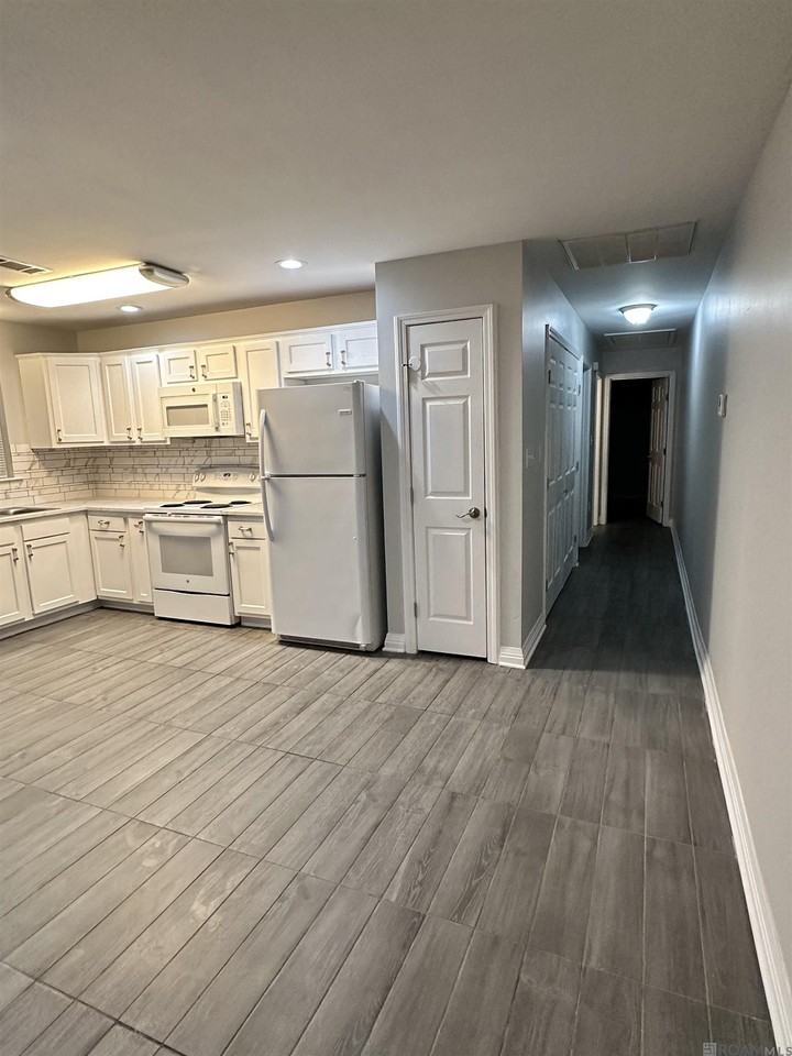 14300 Cassie Ln #B - Photo 5 of 11