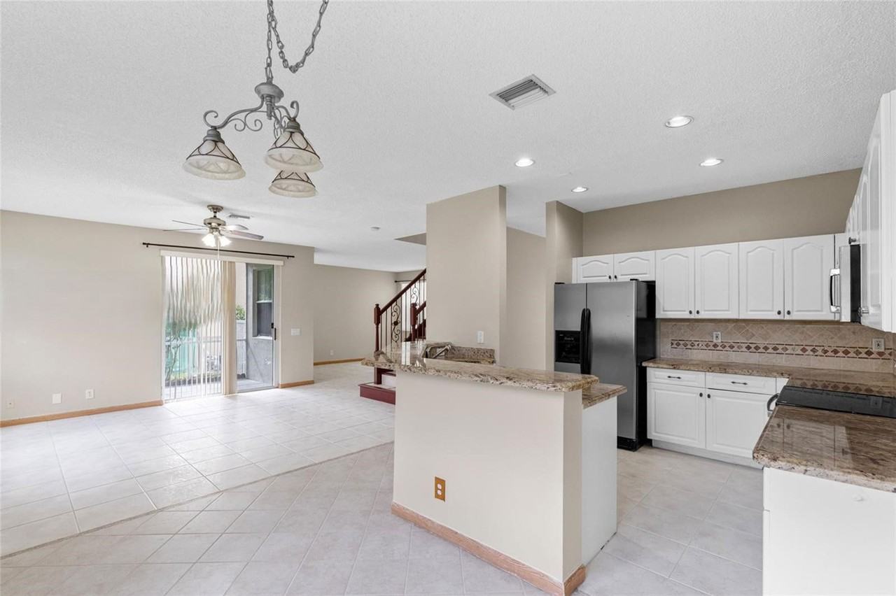4490 Foxtail Ln - Photo 6 of 8