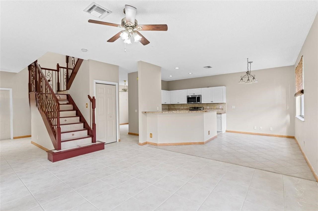 4490 Foxtail Ln - Photo 7 of 8