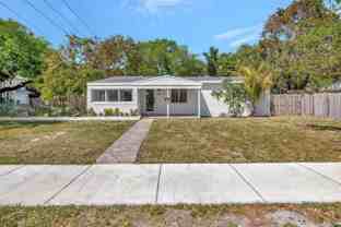 843 Sw 20th St - Photo 1 of 1