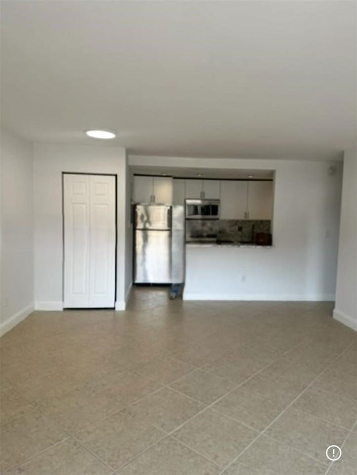 4240 Nw 79th Ave #1A - Photo 4 of 8