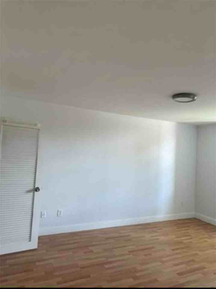 4240 Nw 79th Ave #1A - Photo 6 of 8