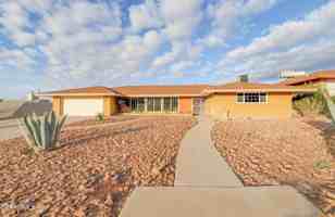 featured image of 4311 N Stanton St