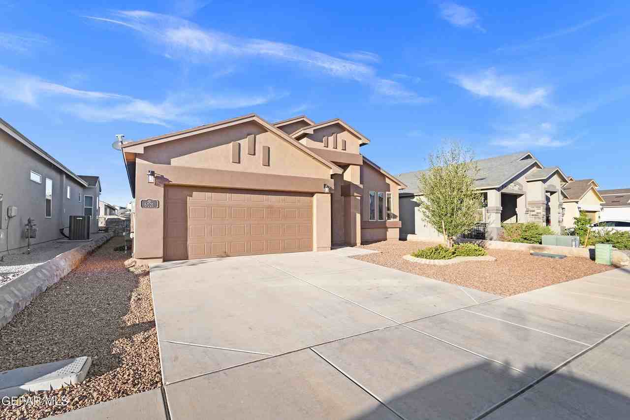 6021 Hidden Clove Court - Photo 2 of 32